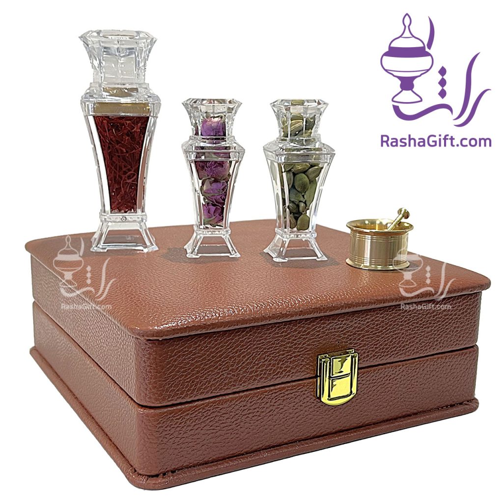 گنجینه زعفران 2 در جعبه متوسط چوب و چرم