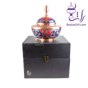 قندان سلجوقی بزرگ مس و پرداز در جعبه چوب و چرم